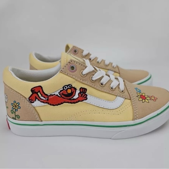 Limited Edition Vans Old Skool x Sesame Street Elmo Shoes Sz US 1.5Y - Picture 2 of 6